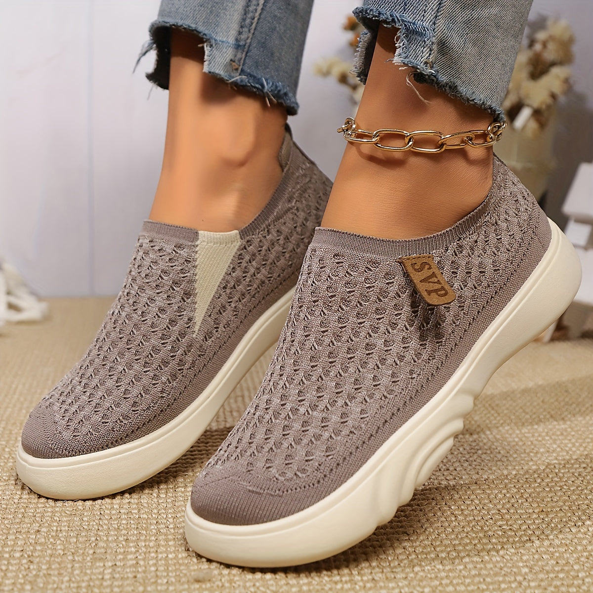 Women's Breathable Mesh Slip-On Sneakers Casual Lightweight Non-Slip Sole All-Season