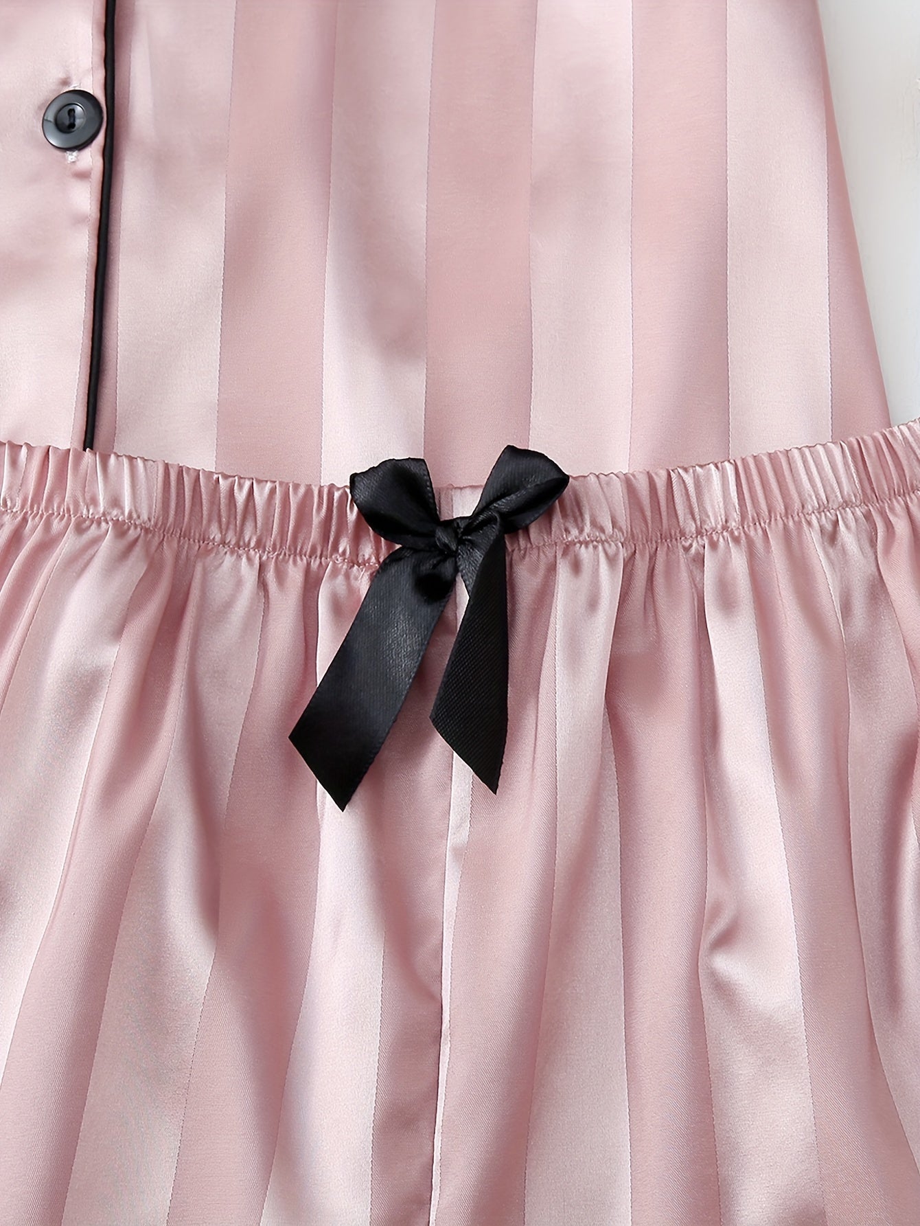 Conjunto de pijama de satén para mujer, camiseta de manga corta a rayas y pantalones cortos, casual, para todas las estaciones