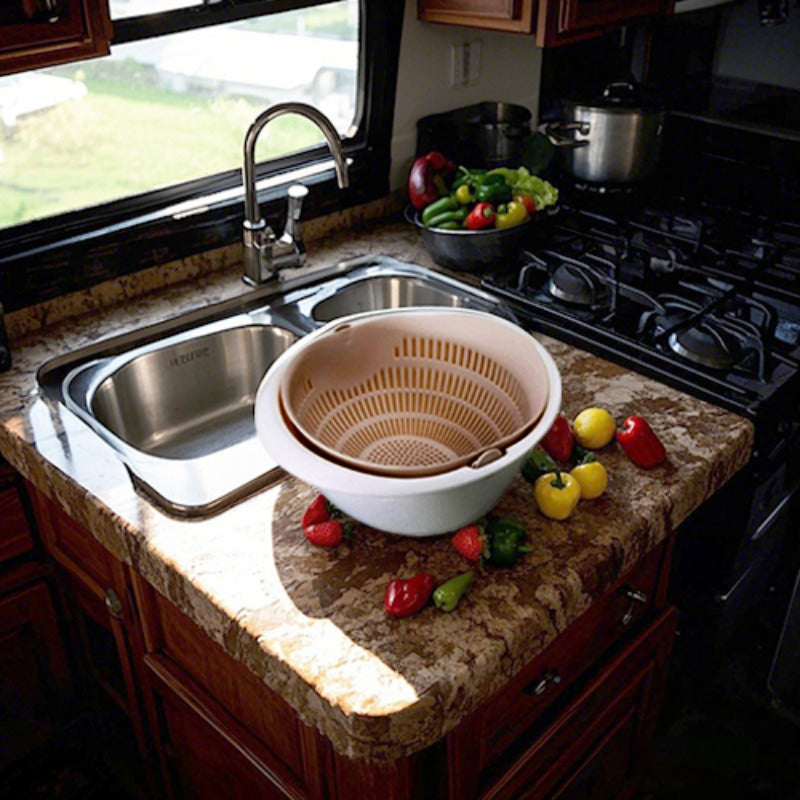 Single piece colander with two-tiered draining basket rotating plastic strainer reusable washing basket for kitchen
