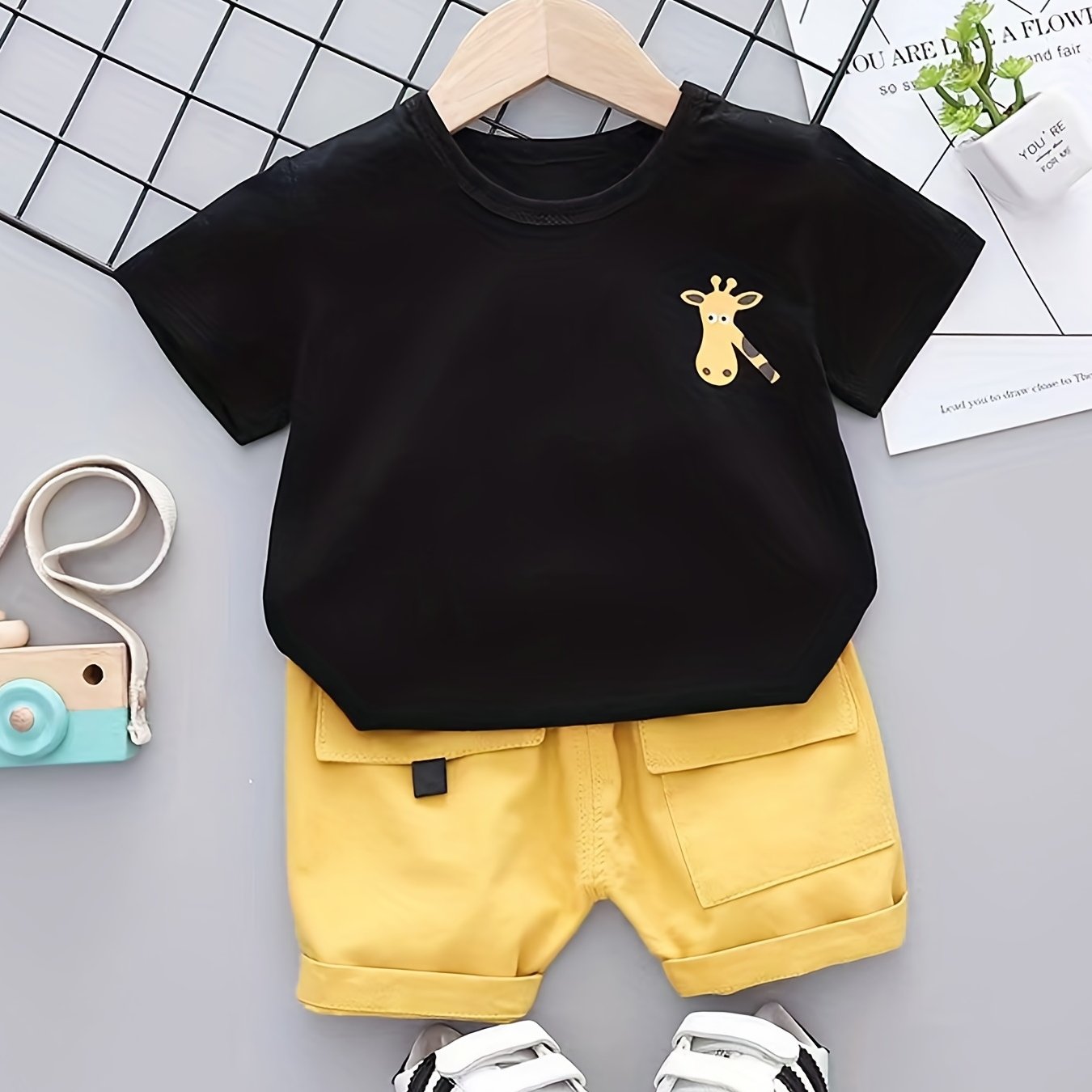Conjunto de verano para niño: camiseta de jirafa y pantalones cortos, ropa casual para uso diario