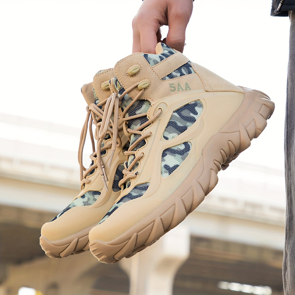 Men's High Top Hiking Boots Durable Outdoor Non-slip Lace Up All-Season Solid Color