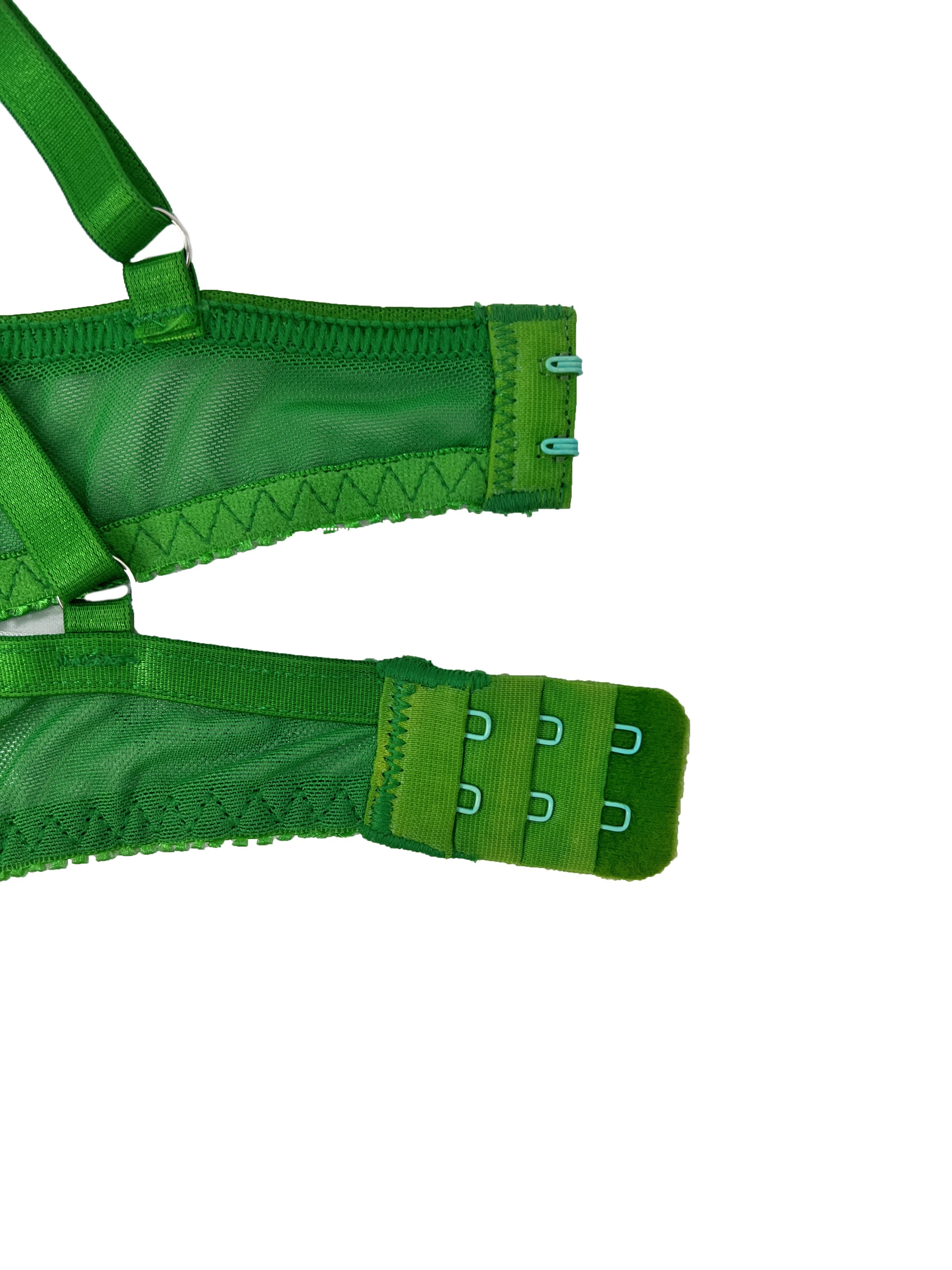 Ayollar uchun ingichka yelka tasmalari bilan sexy ichki kiyim to'plami.