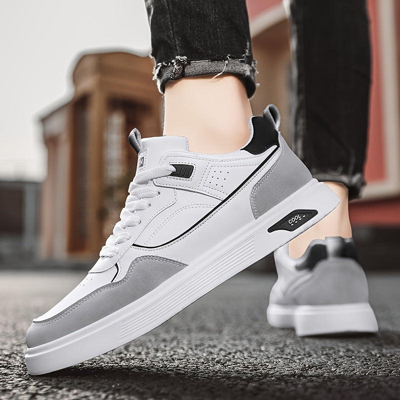 Erkaklar uchun moda krossovkalari 2025 bahor kolleksiyasi, Preppy minimalist uslubi, bir rangli, pastki qismi bog'ichli poyabzal, tasodifiy sport ko'cha kiyimlari, sun'iy yuqori qismi, mato ichki qismi, PVC taglik, dumaloq barmoq -