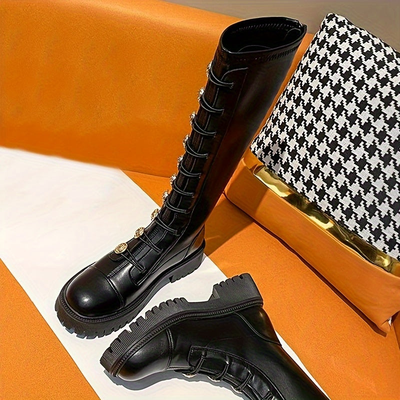 Ayollar uchun qora faux charmli dumaloq barmoqli jangovar botinkalar, lentalar bilan, barcha mavsum uchun