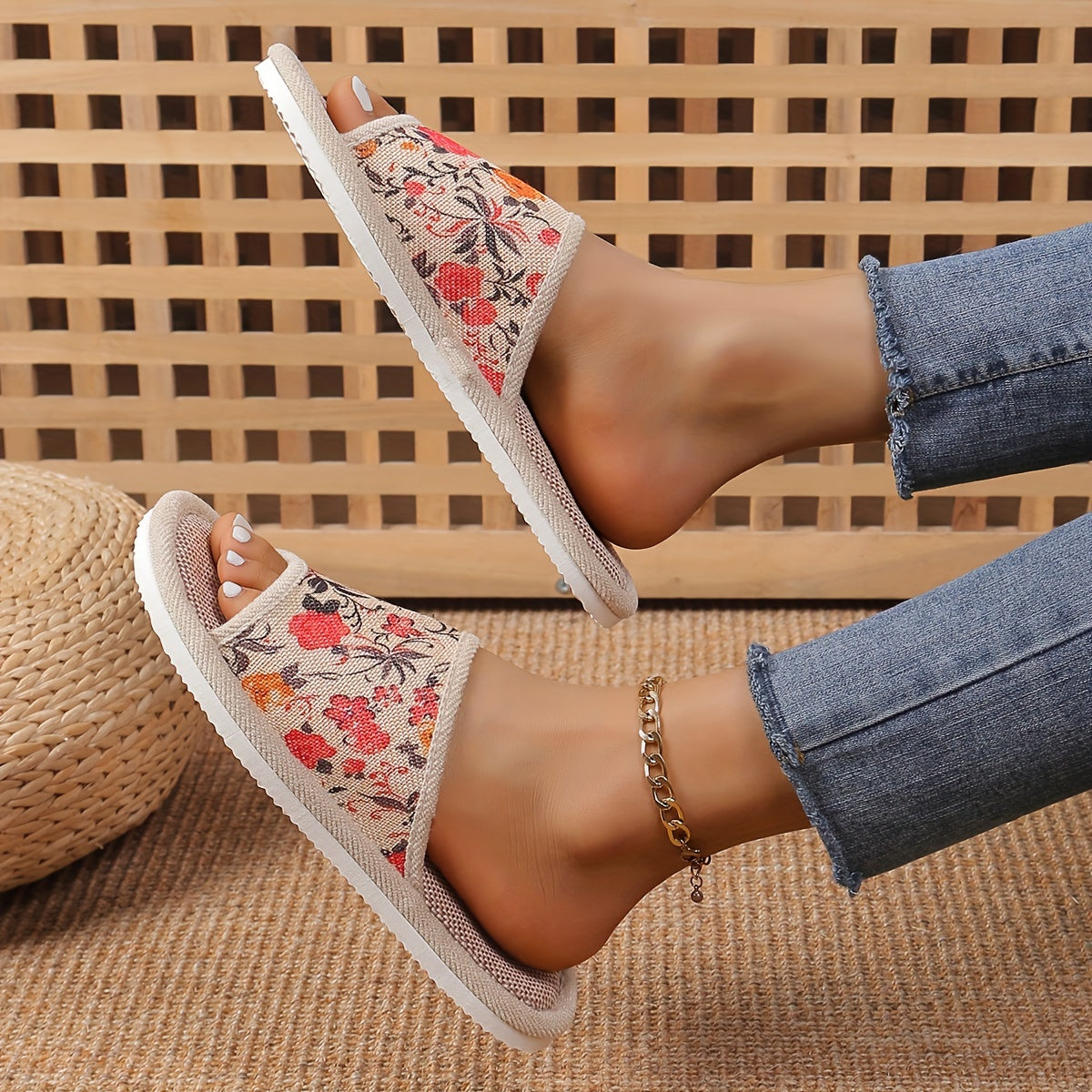 Women's Linen Floral Pattern Slip-On Indoor Slippers Breathable Soft Comfortable