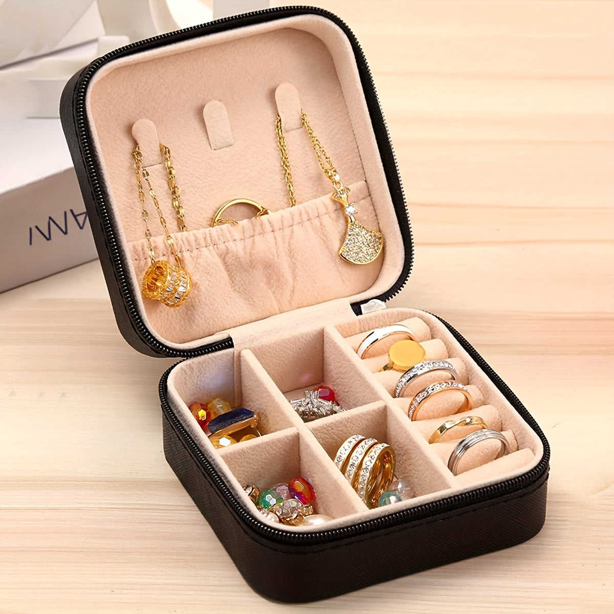Caja de joyería pequeña para viaje y almacenamiento en casa, compacta y elegante