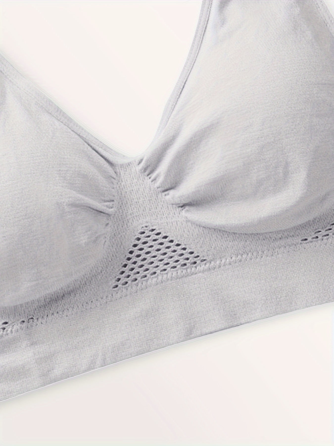 Комплект спортивных топов-бра с мягкой сеткой для полных женщин