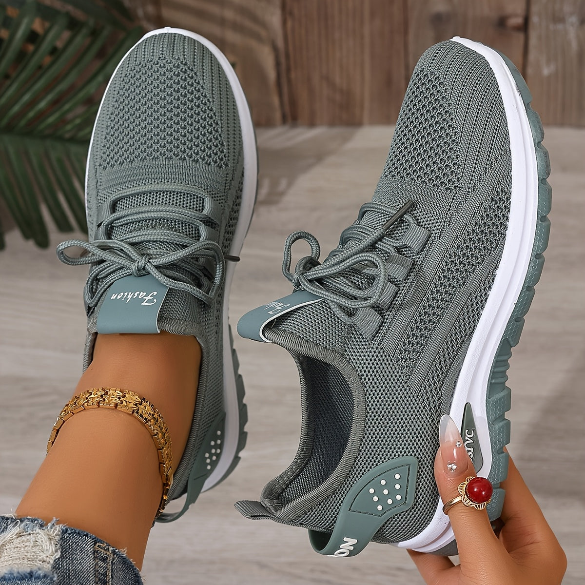 Women's Mesh Casual Slip-On Sneakers White Black Summer Beach Walking