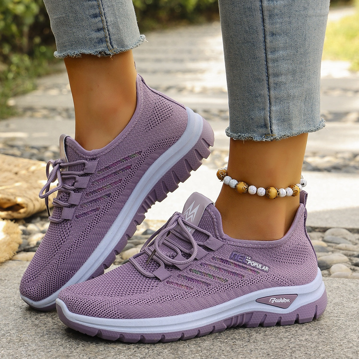 Ayollar uchun nafas oladigan, engil sport poyabzali, ko‘k va oq, tez kiyinadigan, kundalik shaxsiy poyabzal