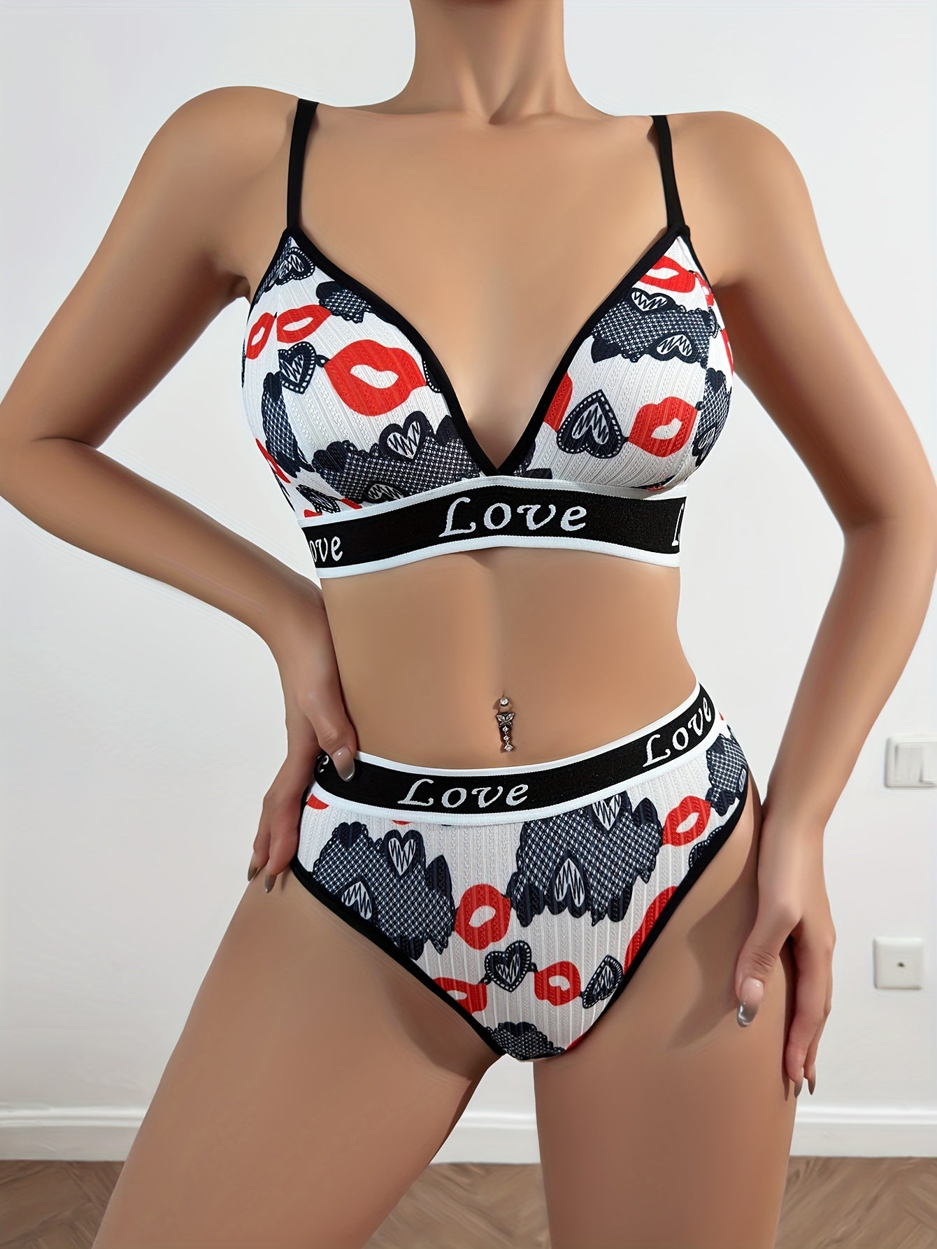 Women Breathable Heart Print Lingerie Set with Bra and Panty
