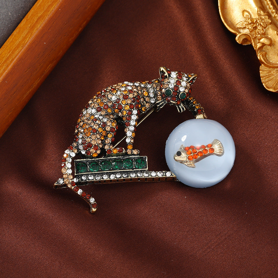 Elegant Chinese-Style Rhinestone Cat Brooch Pin with Fish Design for Women