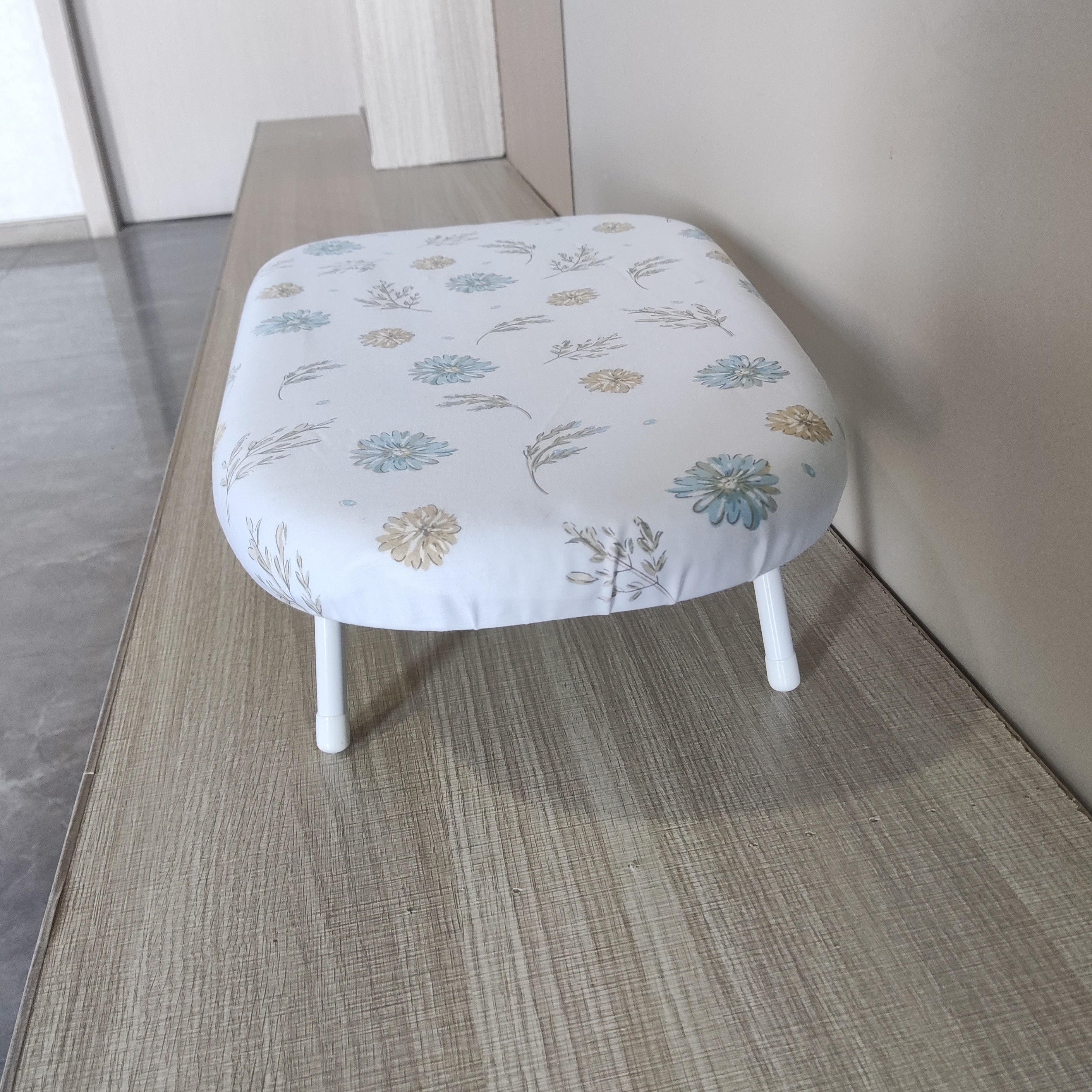 Compact Floral Ironing Board Foldable Tabletop Clothes Pressing Pad