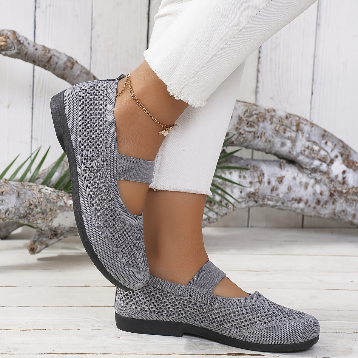Ayollar uchun nafas oluvchi slip-on poyabzal yengil bej kundalik krossovkalar qulay