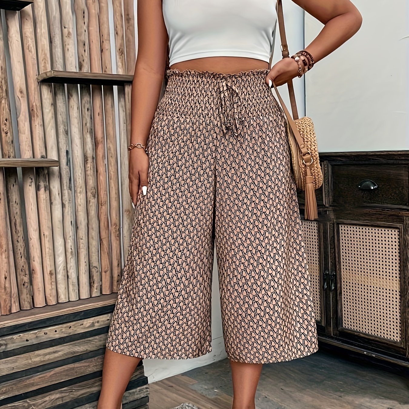 Plus Size Women's Wide Leg Capri Pants Shirred Elastic Waist Summer Casual