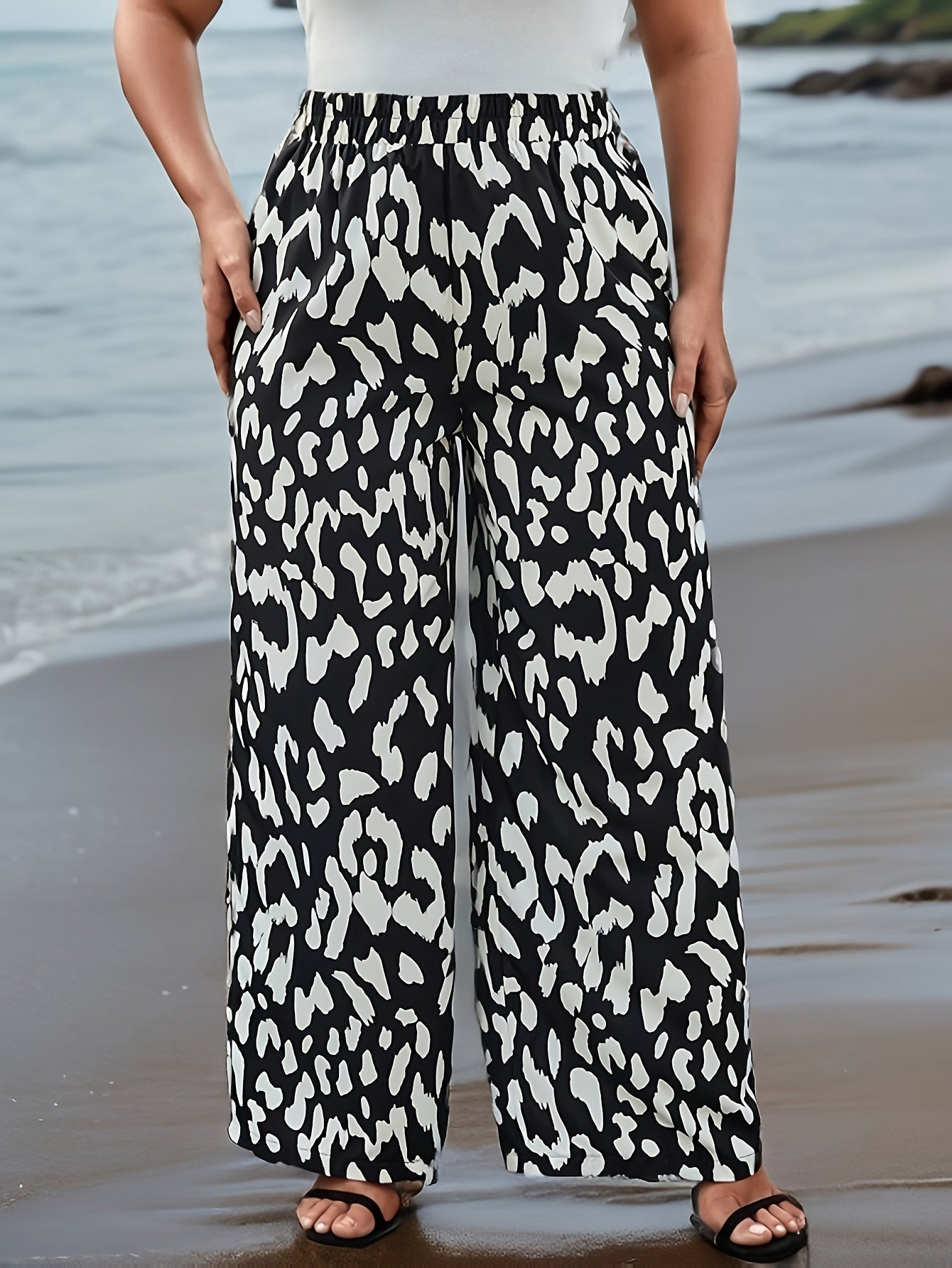 Women's Plus Size High-Waisted Wide Leg Pants with Pockets Slimming Comfortable