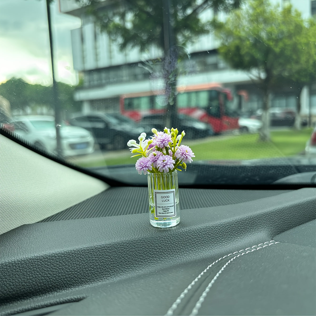 Mini White Flower Arrangement in Glass Vase Car Dashboard Decoration Plastic Ornament