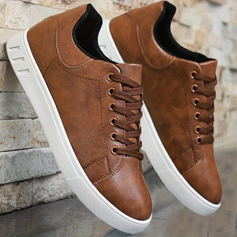 Erkaklar uchun mustahkam rangli klassik pastki skate poyabzallari, ochiq havoda yurish va yugurish uchun mos.