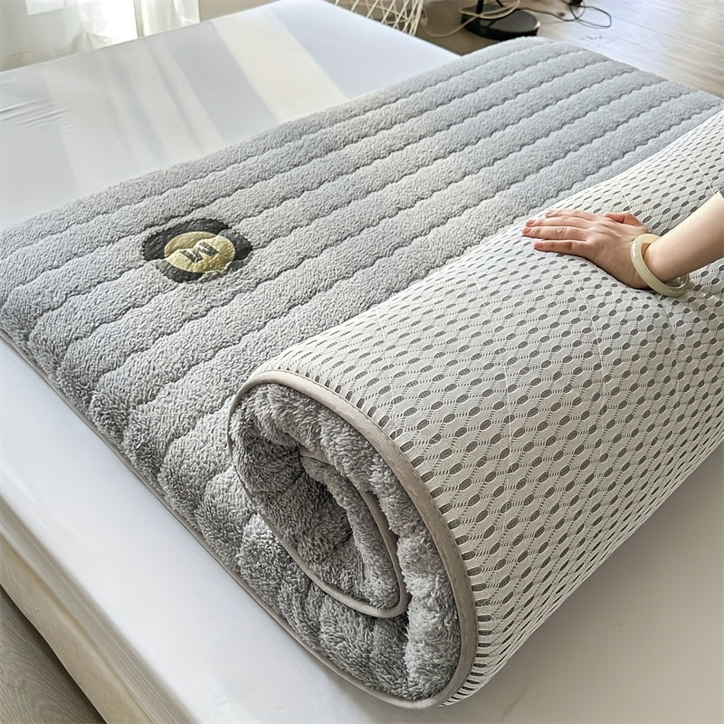 Серый накидка на матрас из флиса с прошитым чехлом, наполнителем из микрофибры, толщиной 3-5 см, не водонепроницаемый, моется в машине