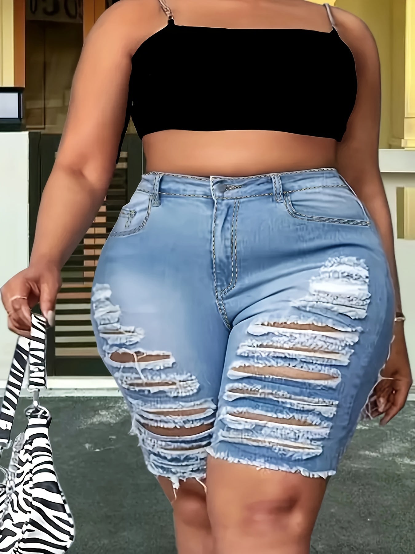Plus Size Women's Ripped Raw Hem Denim Shorts High Waist Casual