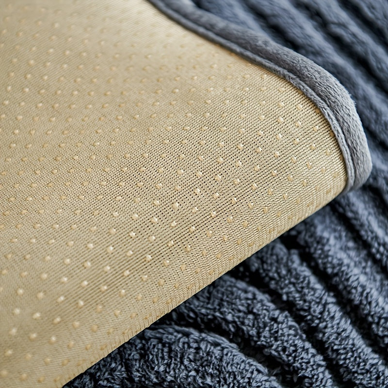 Zamonaviy Jacquard T-qoʻshiq qoplamasi, armchairdan bo‘lakli divanlargacha, sirpanmaydigan velvettan tayyorlangan