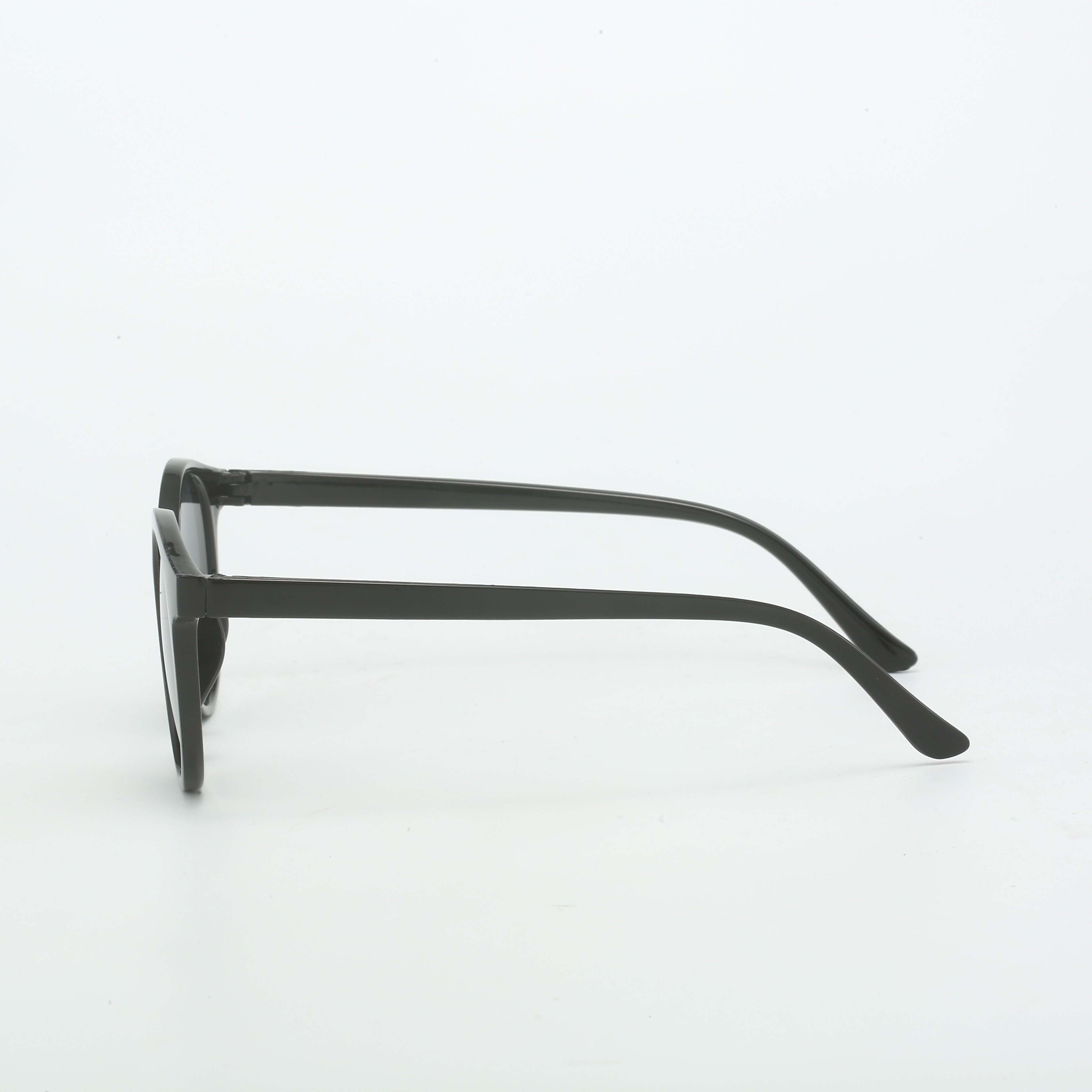 Kundalik moda va plyaj partiyalari uchun anti-yorqinlik linzalari bilan 3 ta uniseks dumaloq quyosh ko‘zoynaklar to‘plami