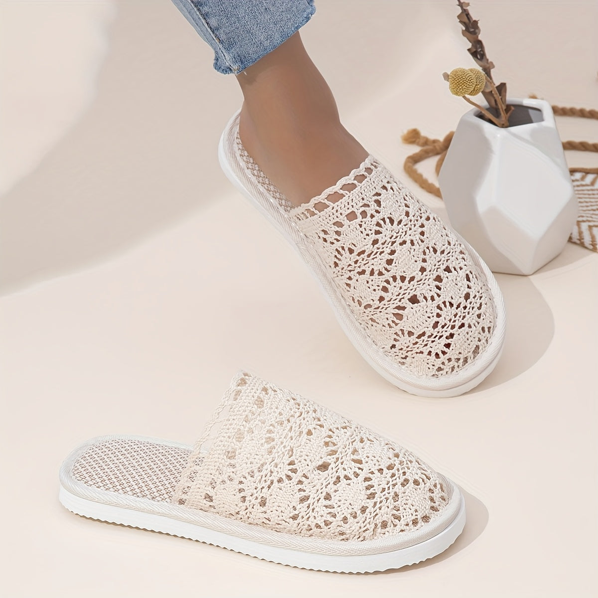 Ayollar uchun oson kiyinadigan nafas oluvchi ichki chanoq poyabzallari, yumshoq tag bilan, turli ranglarda