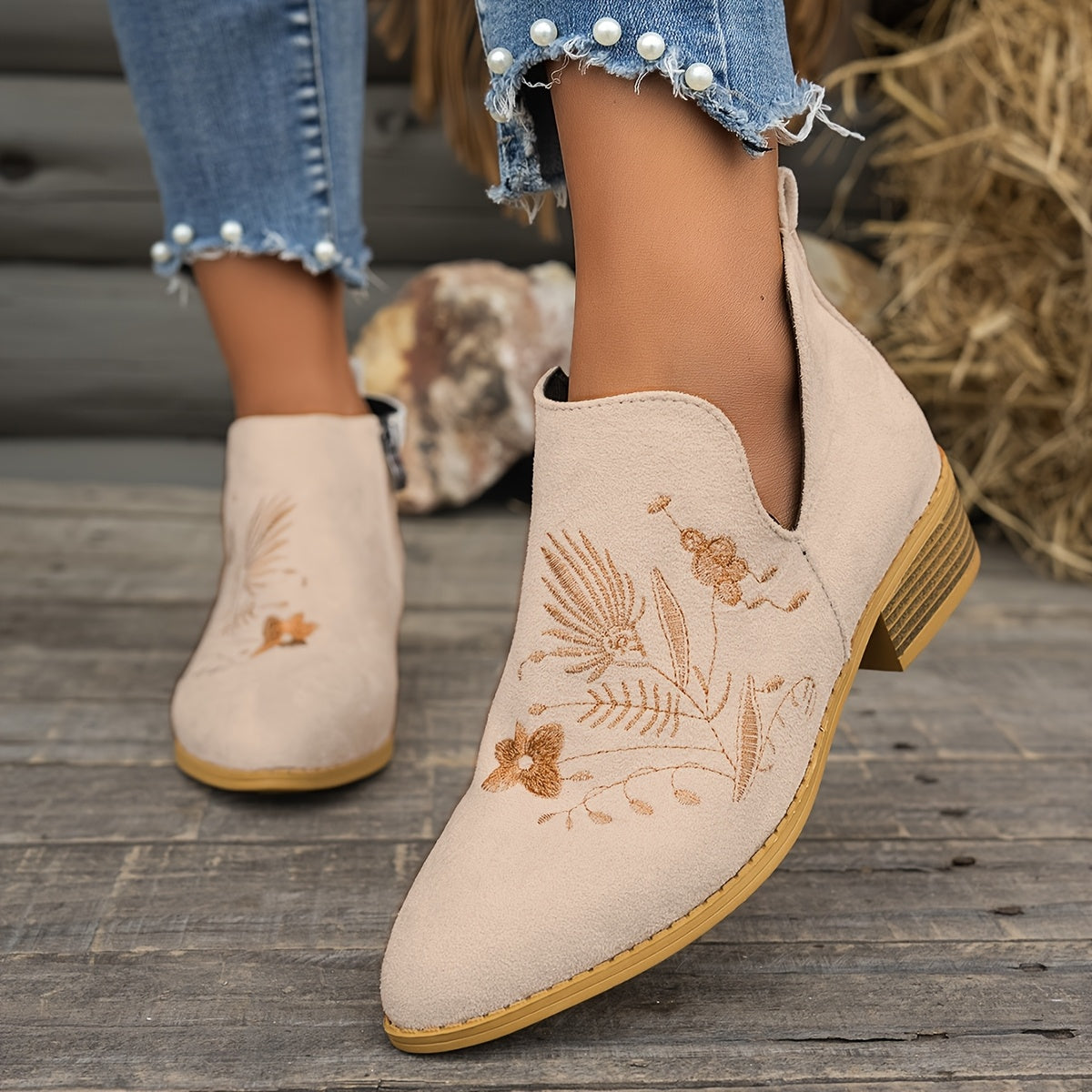Women's Ankle Boots Embroidered Pointed Toe Side Zipper Mid-Heel Non-Slip Sole