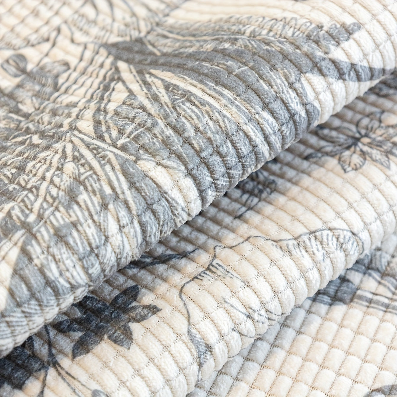 Fransuz vintage divan qoplamasi, hayvonlarga do'st, mashinada yuvish mumkin, barcha mavsumlar uchun mos qisqa plush jakard dizayni.