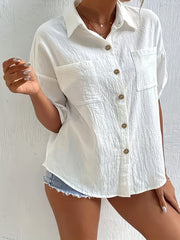 Plus o'lchamli ayollar uchun kundalik kofta, bir rangli, qisqa qo'l, tugma bilan yopiladigan