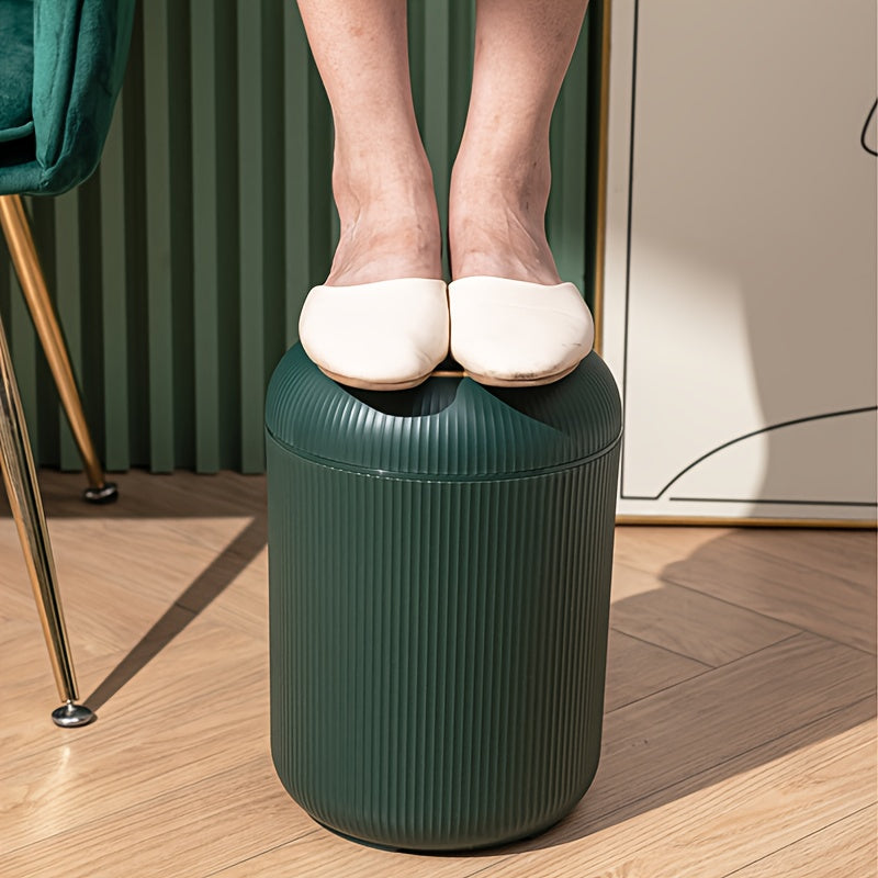 Large Capacity White and Gold Plastic Trash Can with Lid and Round Design