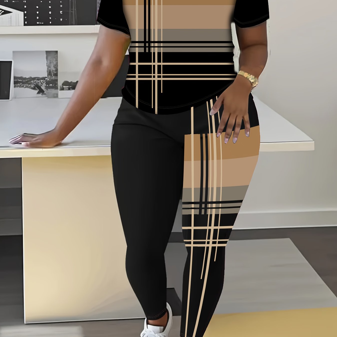 Plus Size Women's Activewear Set with Pink Geometric Print Polyester Yoga Outfit