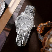 Quartz Watch with Rhinestones and Zinc Alloy Chain for Women