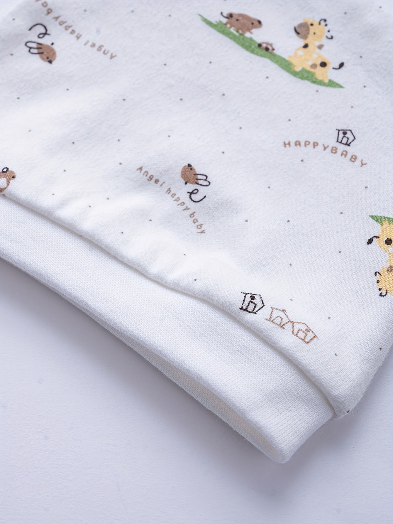 Newborn Baby 5-Piece Cotton Outfit Set with Cartoon Designs for Infants