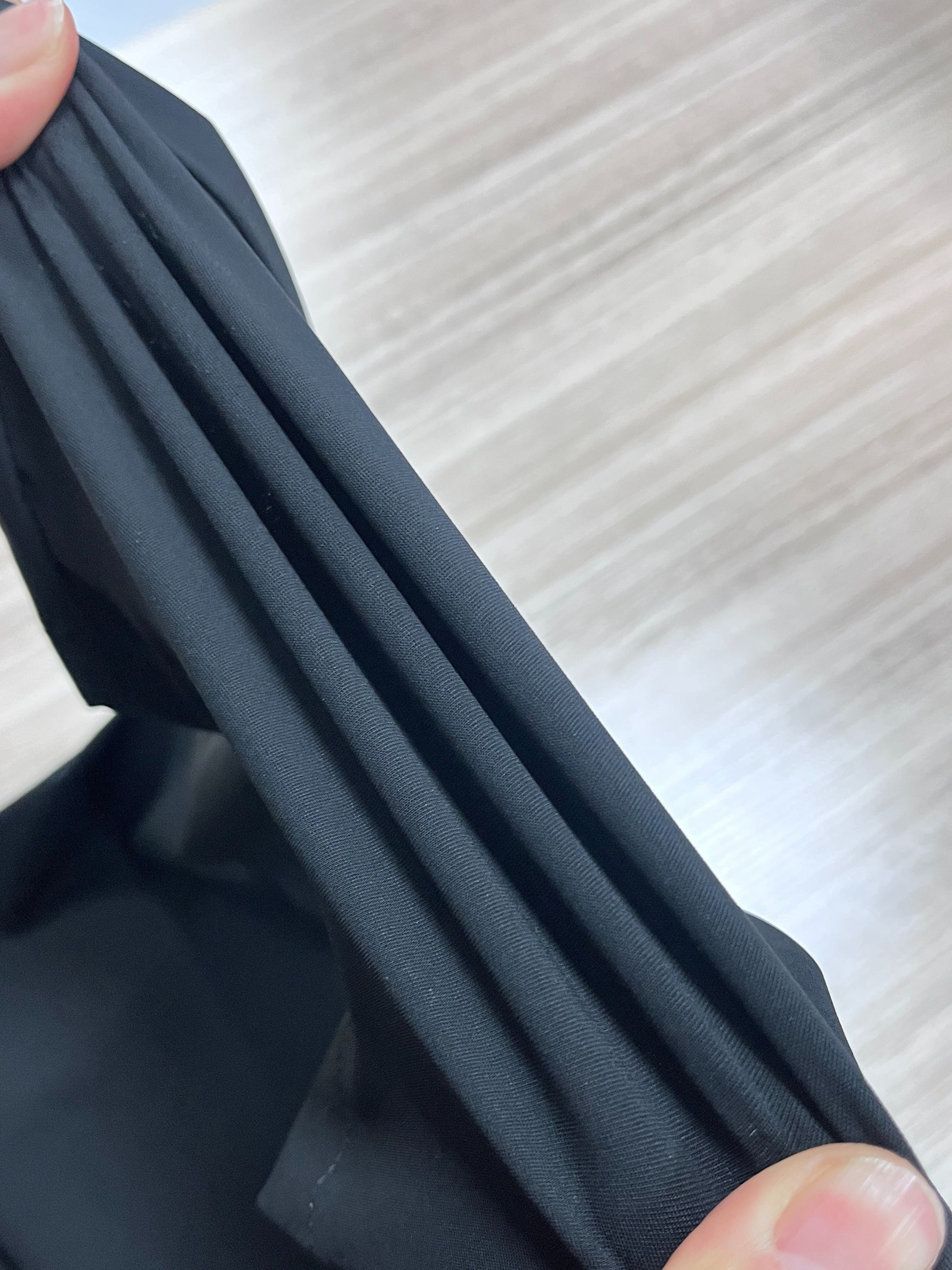 Men's Light Business Casual Pants Elastic Waist Summer Woven Fabric Straight Fit