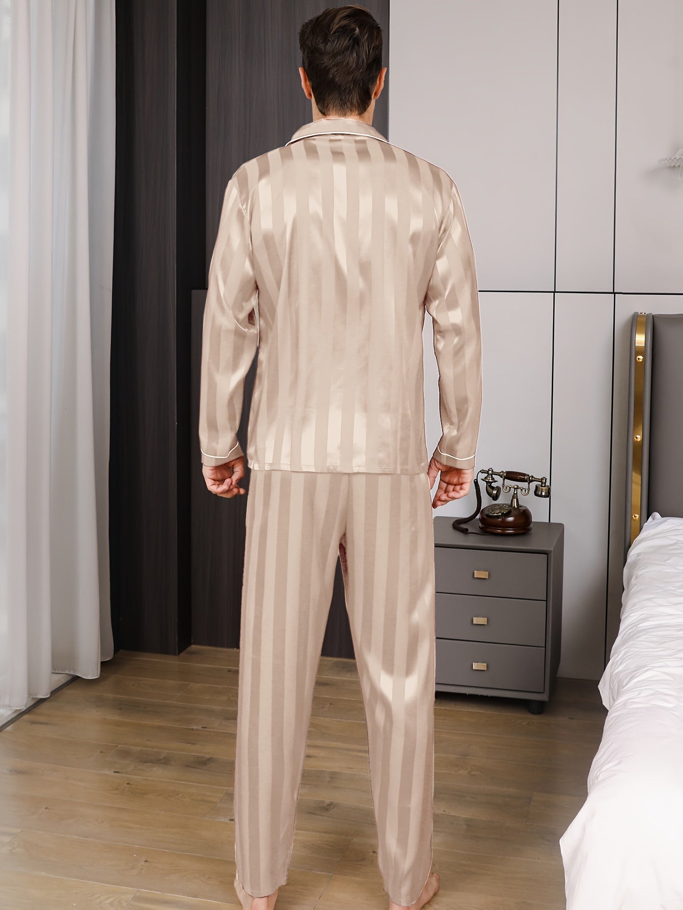 Men's Autumn Ice Silk Pajama Set Long Sleeve Top and Pants Casual Sleepwear