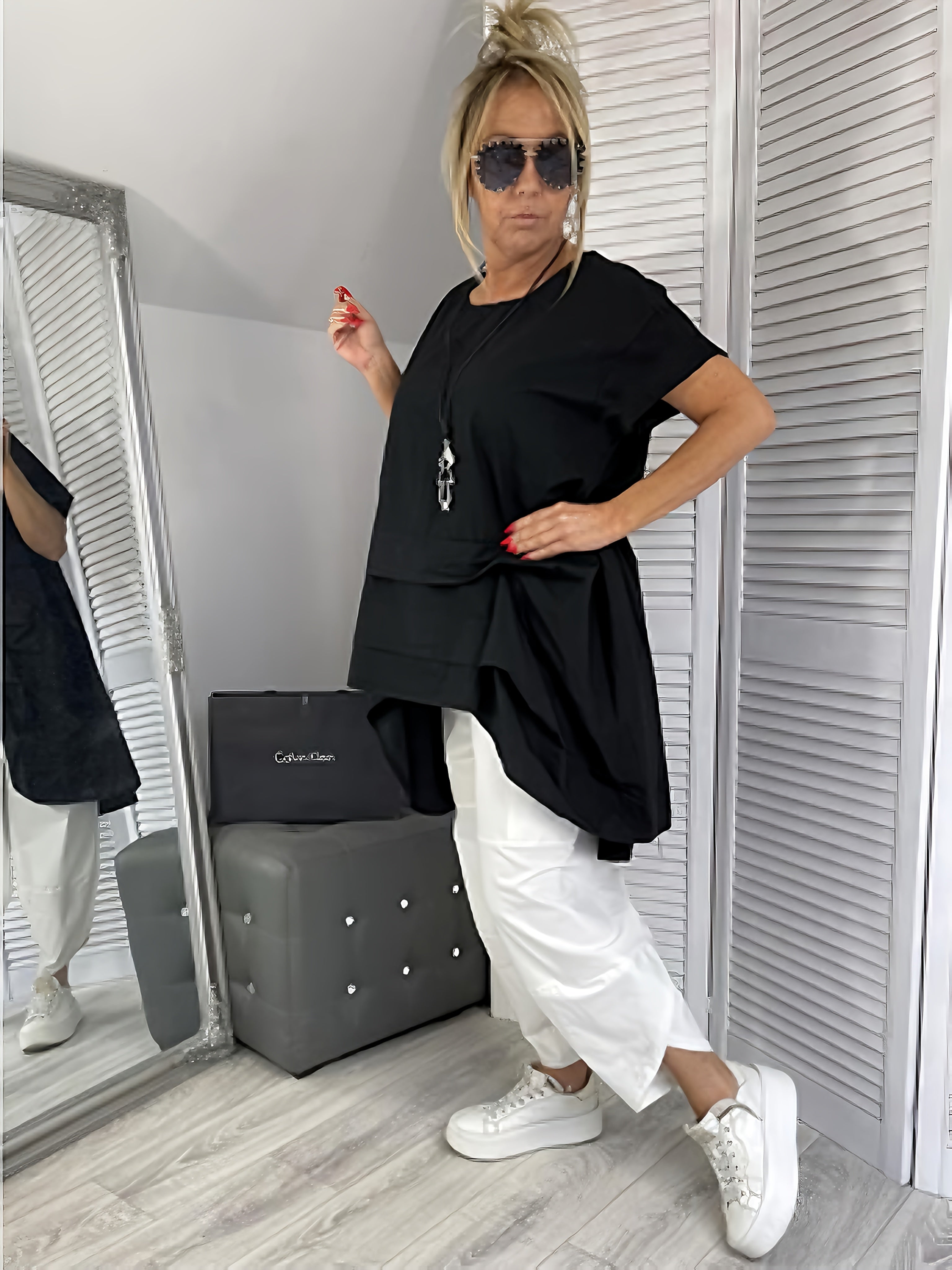 Plus Size Women's Casual Loose-Fit Cropped Short Sleeve Top Black Multi-Layer Hem