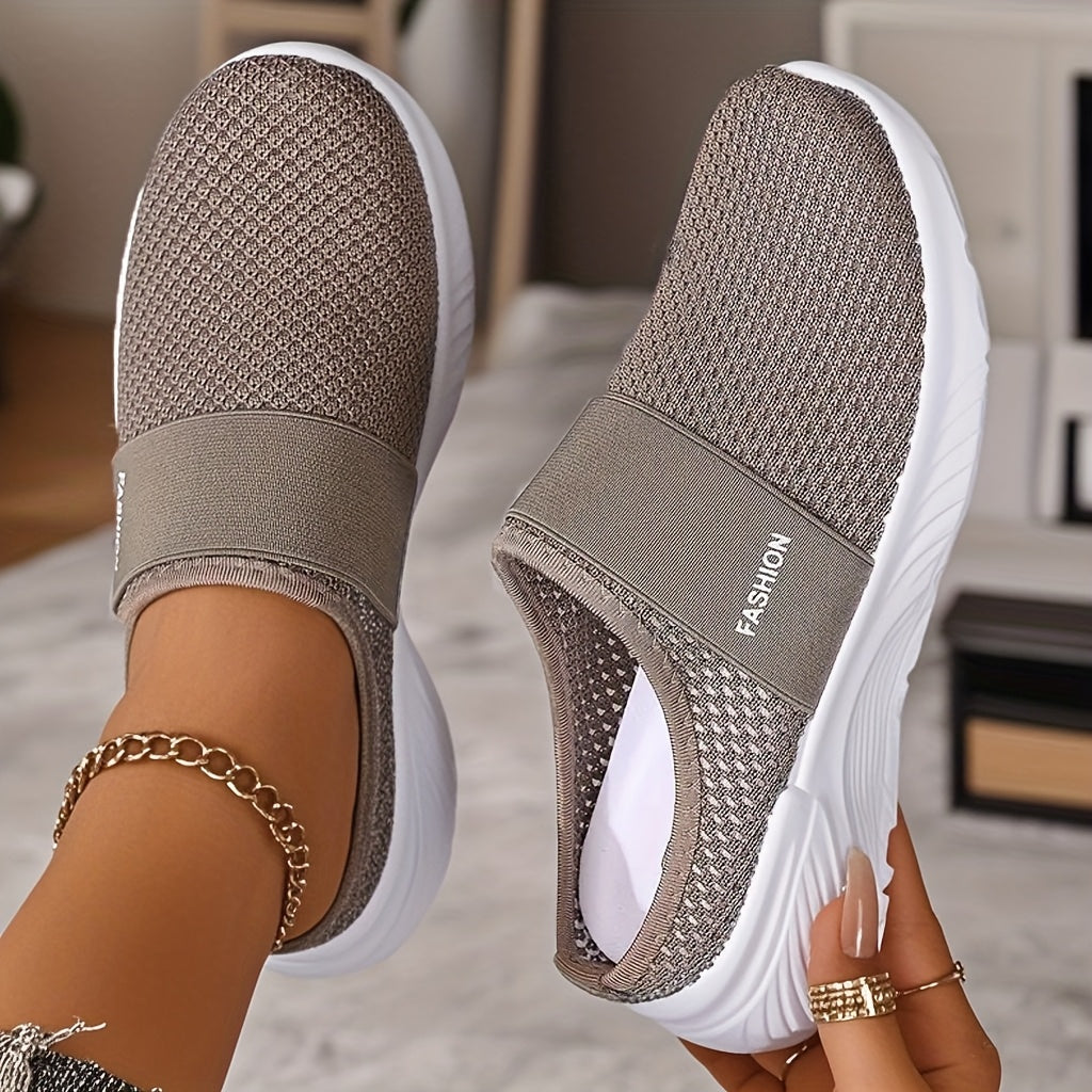 Ayollar oq Slip-On sport poyafzallari nafas oladigan tarmoq bilan kundalik yozgi qulaylik