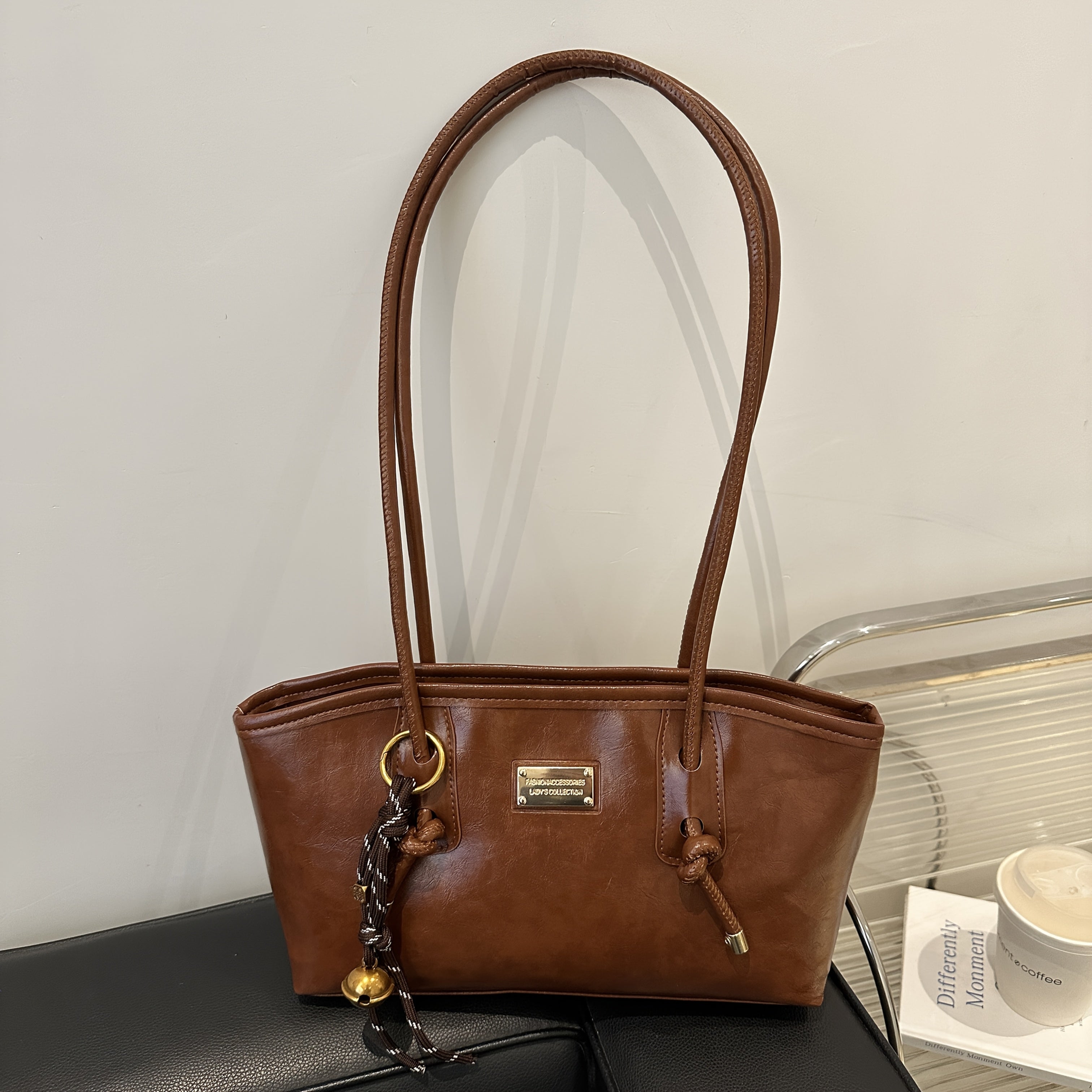 Women's PU Shoulder Bag Vintage Casual Zipper Closure for Travel Shopping and Parties