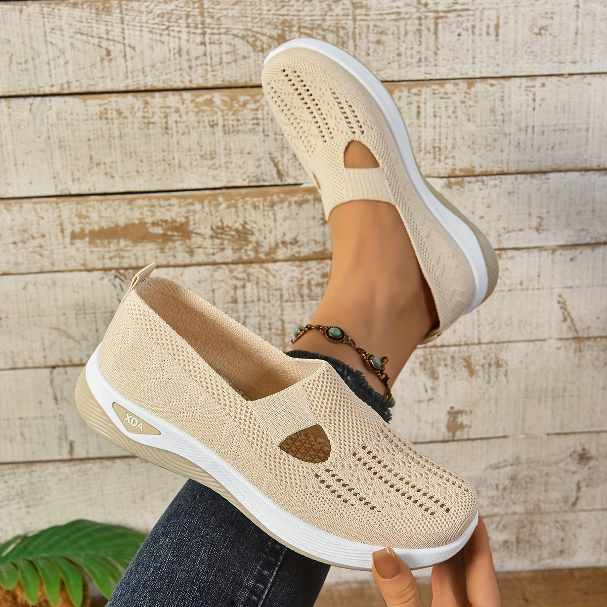 Women's Casual Mesh Sports Shoes for Running and Exercise