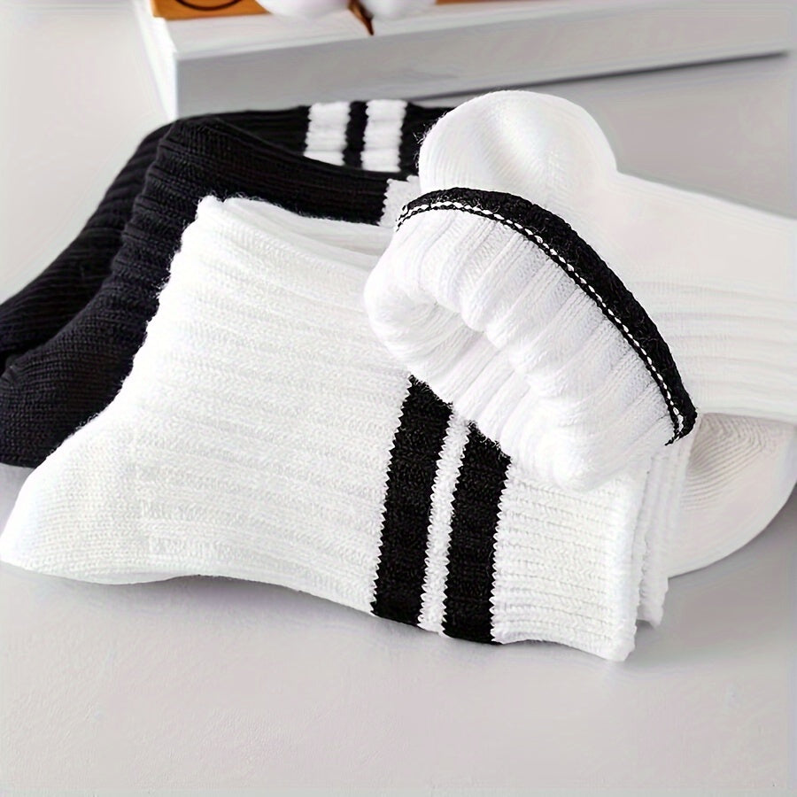 7 Pairs Black and White Thick Mid-Length Socks for Autumn Winter Breathable Comfort