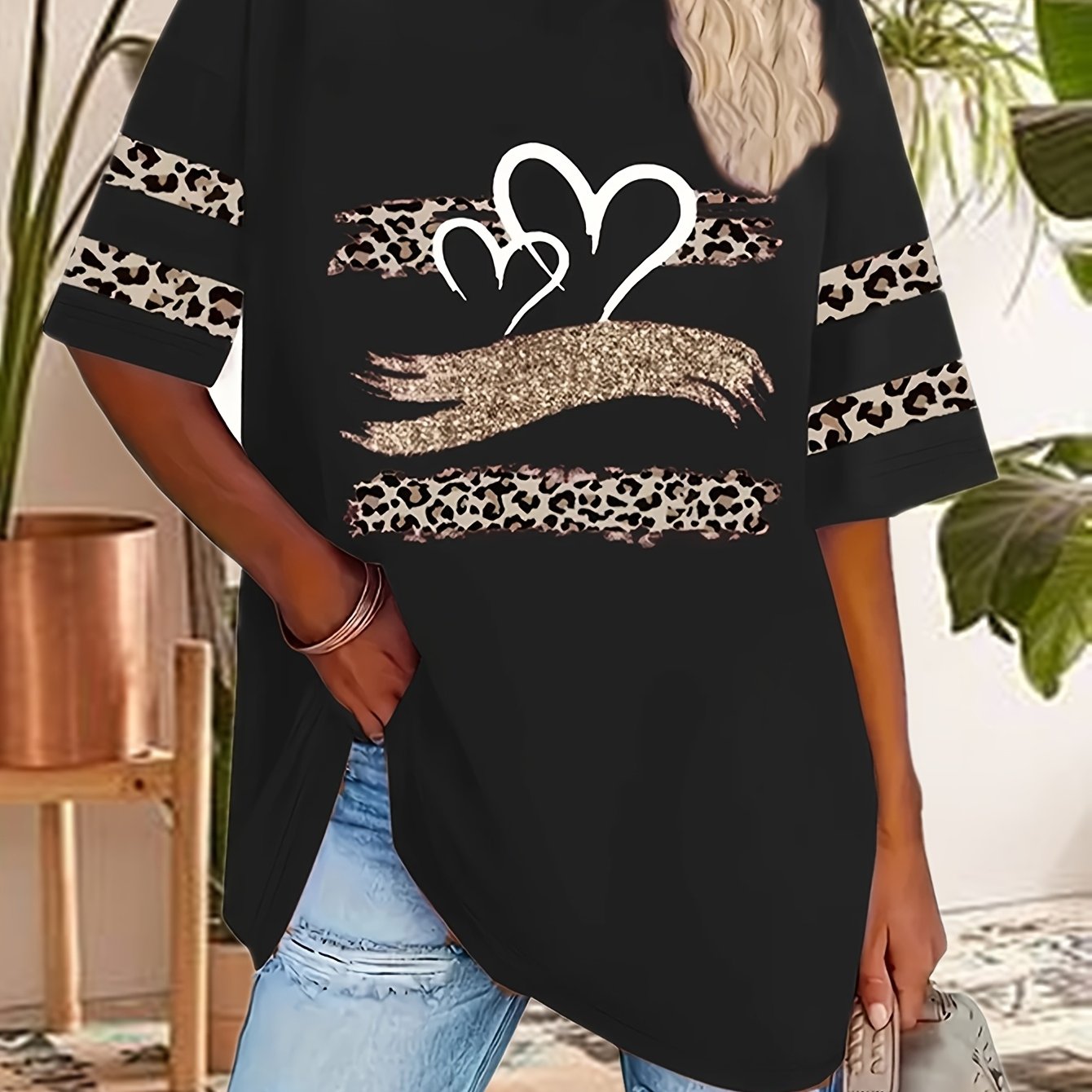 Plus Size Women's V-Neck T-Shirt Short Sleeve Heart Butterfly Print Casual Top