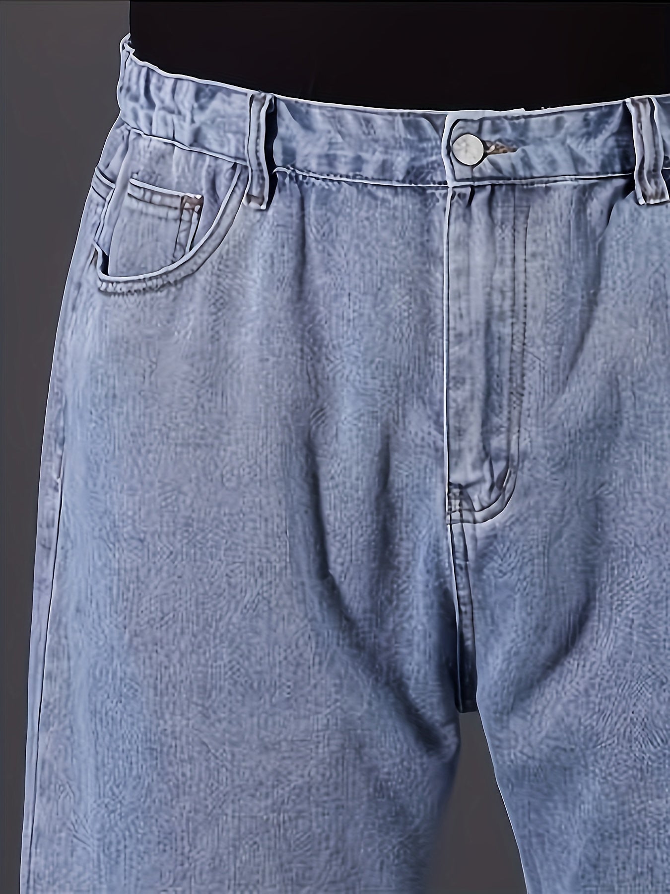 Erkaklar uchun plussiz denim jinsi shimlar, ozgina cho'ziladigan paxta aralashmasi, keng to'g'ri oyoq dizayni, yil davomida kiyish uchun yuvilgan bir xil rang.