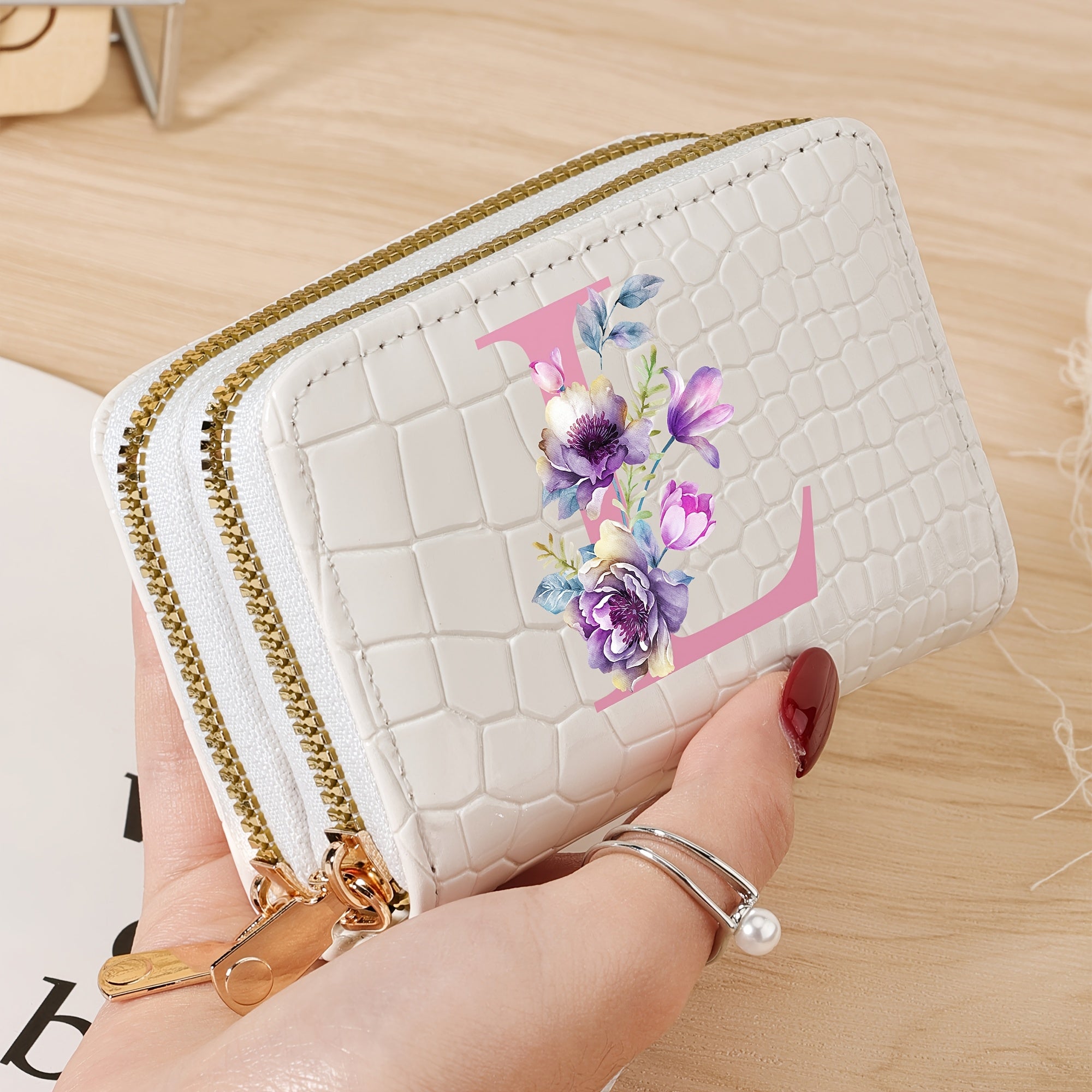 Стильный женский кошелек с крокодиловым узором и дизайном "P", сумка с двойной молнией черного, белого и розового цветов. Модная монетница для путешествий и повседневного использования, школьный аксессуар с текстурой.
