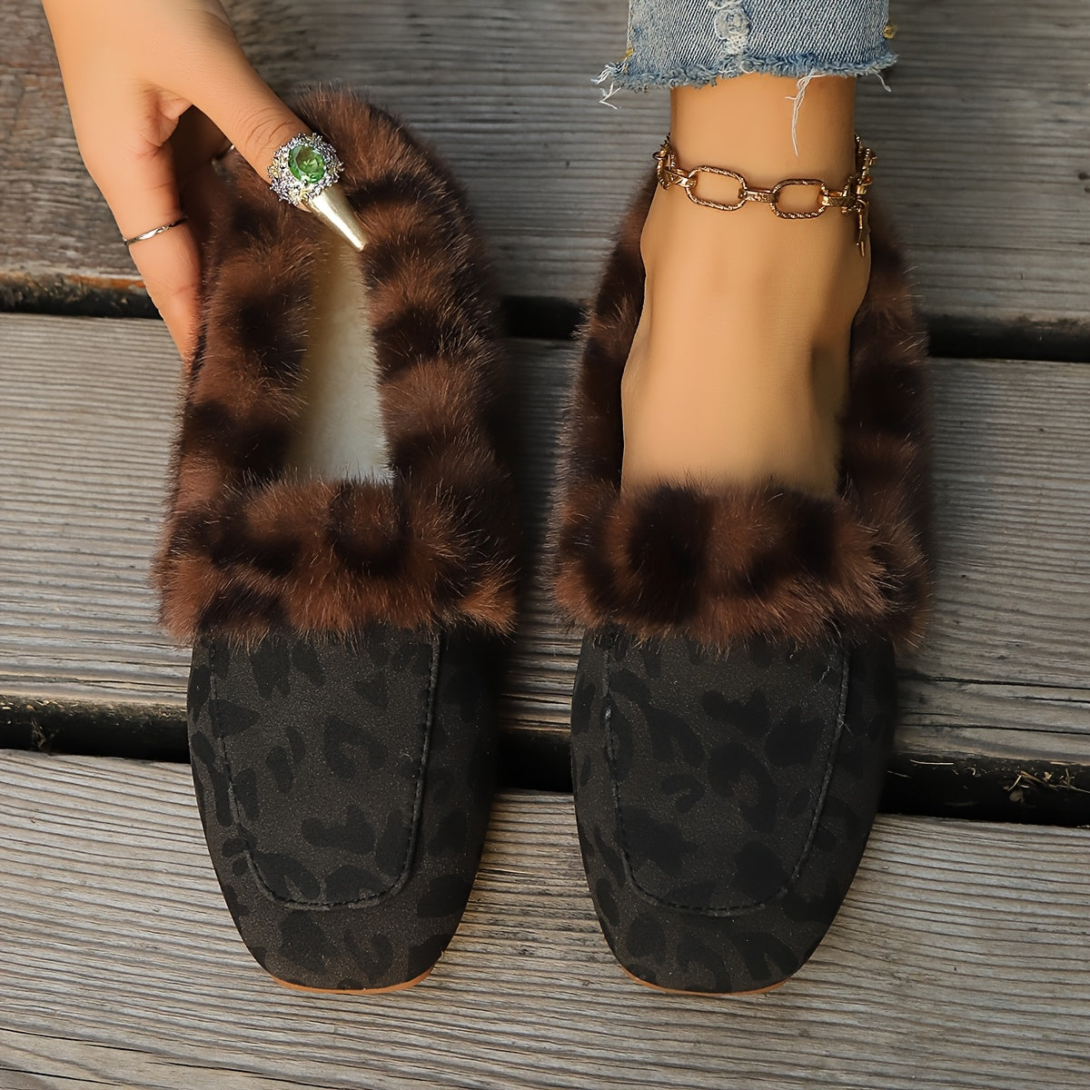Women’s Leopard Print Plush Slippers Warm Faux Fur Indoor Shoes