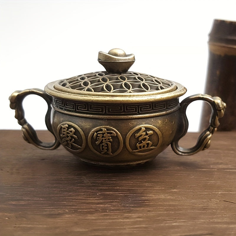 Винтажный латунный курильница с крышкой, идеальна для праздничного декора.