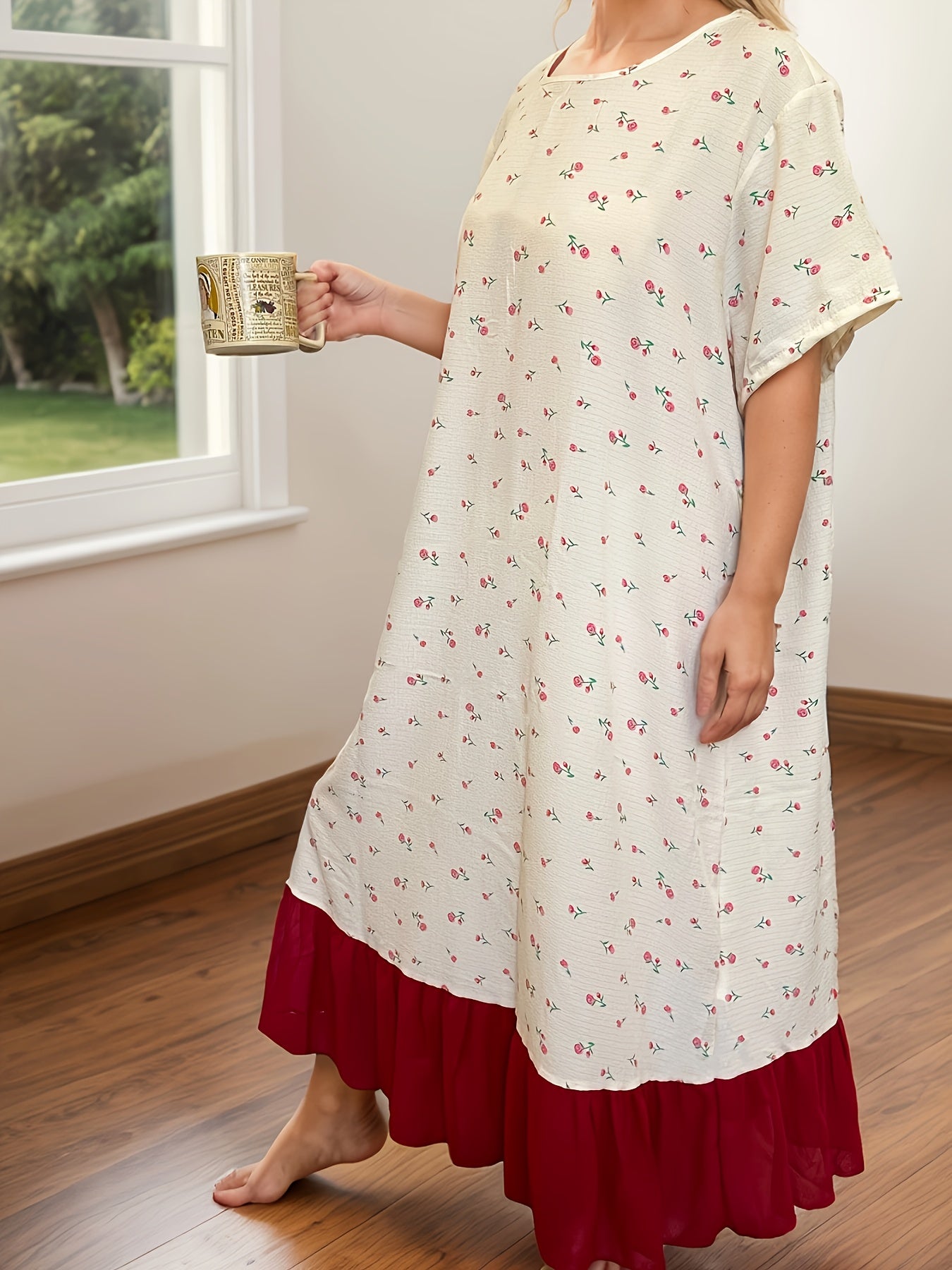 Plus Size Floral Ruffle Hem Night Dress Polyester Sleepwear with Short Sleeves