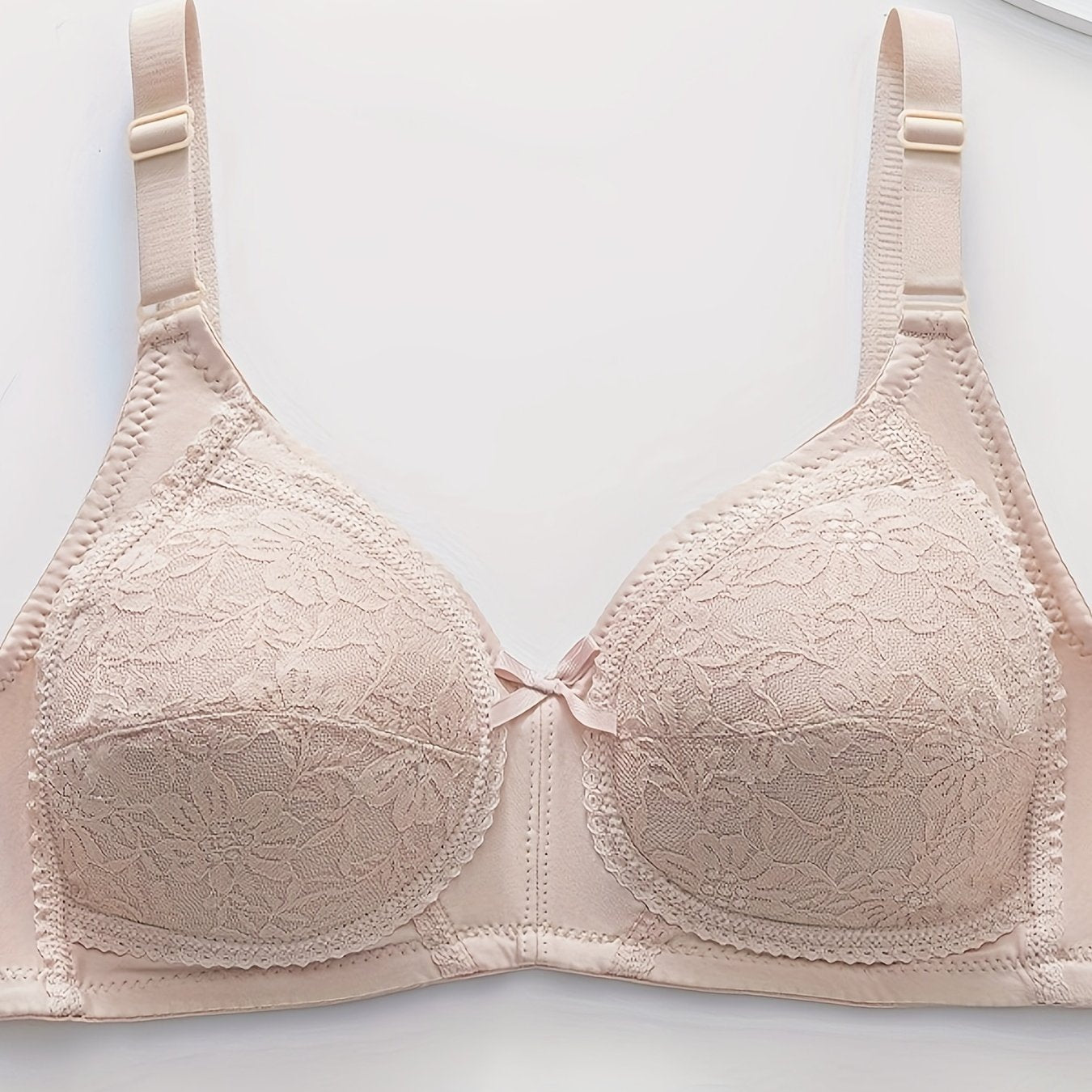 Plus Size Wireless Lace Push-Up Bra with Triple Hook Closure Breathable Nylon Spandex