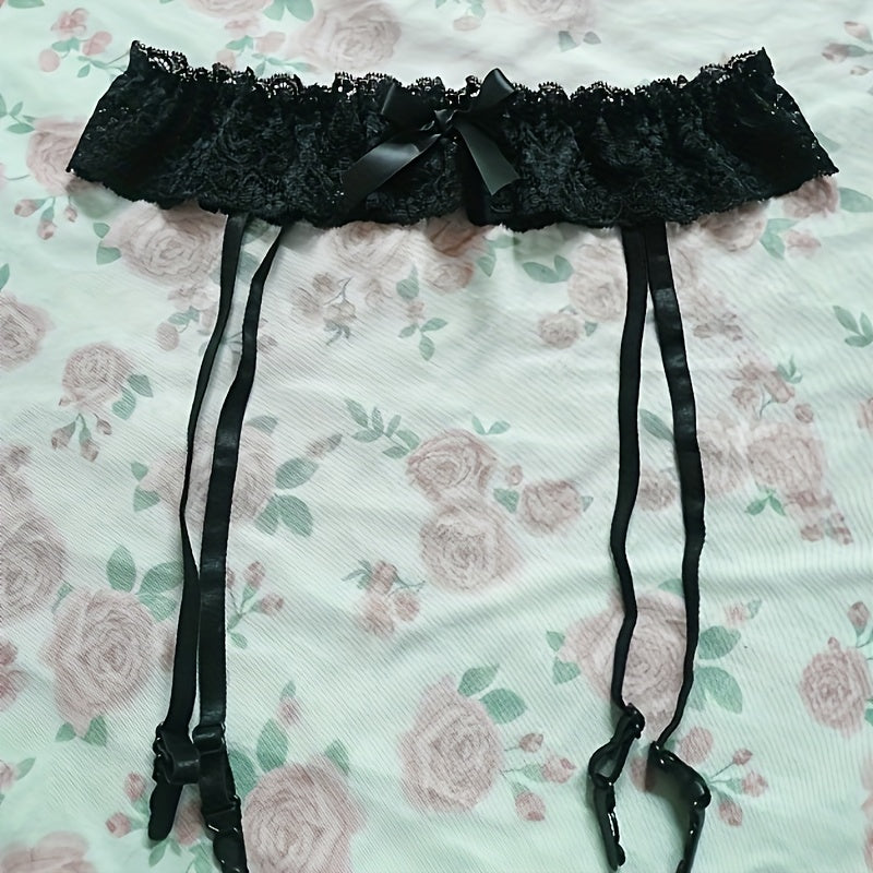 Jozibali ko'rinish uchun dantelli garter ichki kiyim.