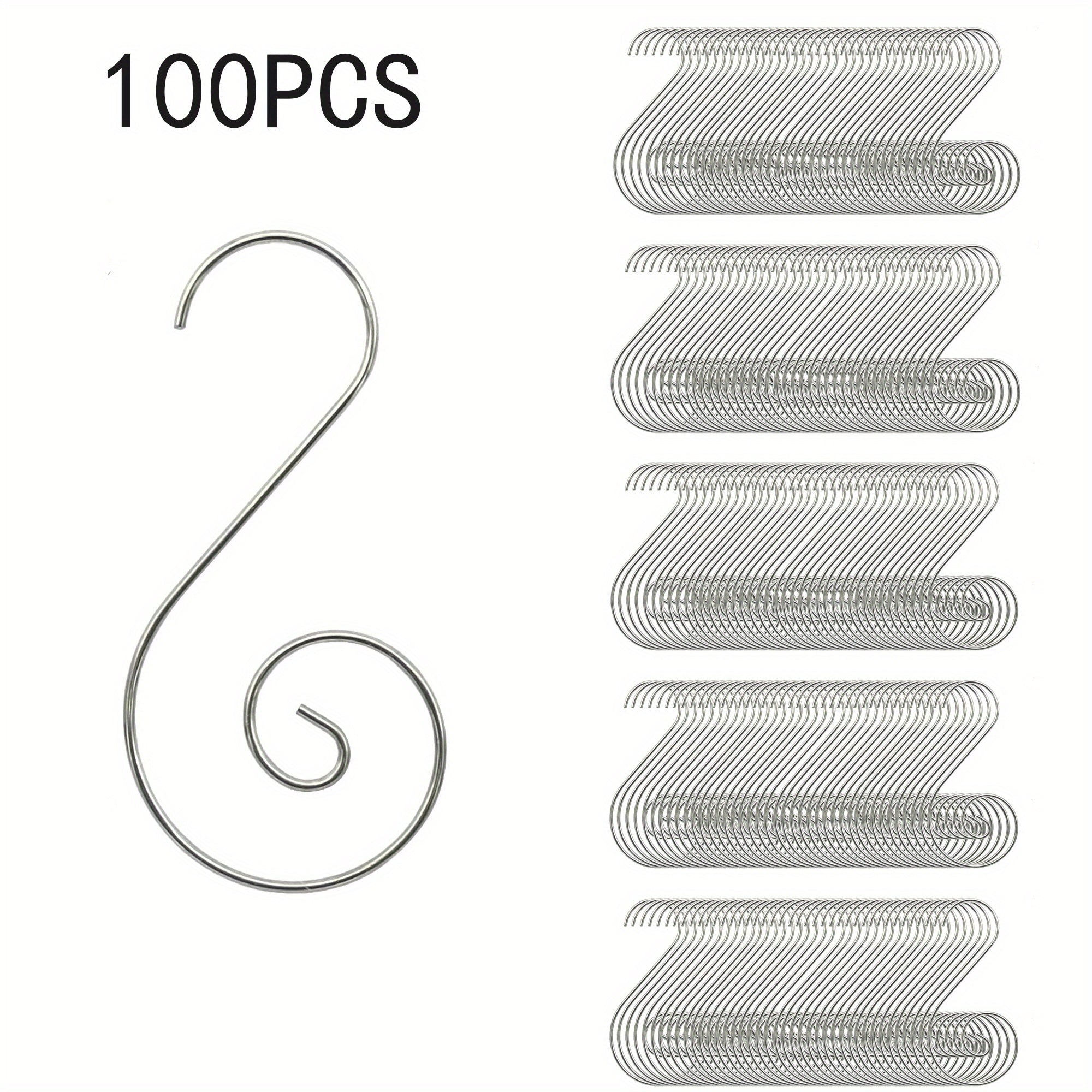 Yilgi bezaklar uchun turli xil Rojdestvo o‘rnatish uchun g‘altaklar, daraxtlar va xonalarni bezash