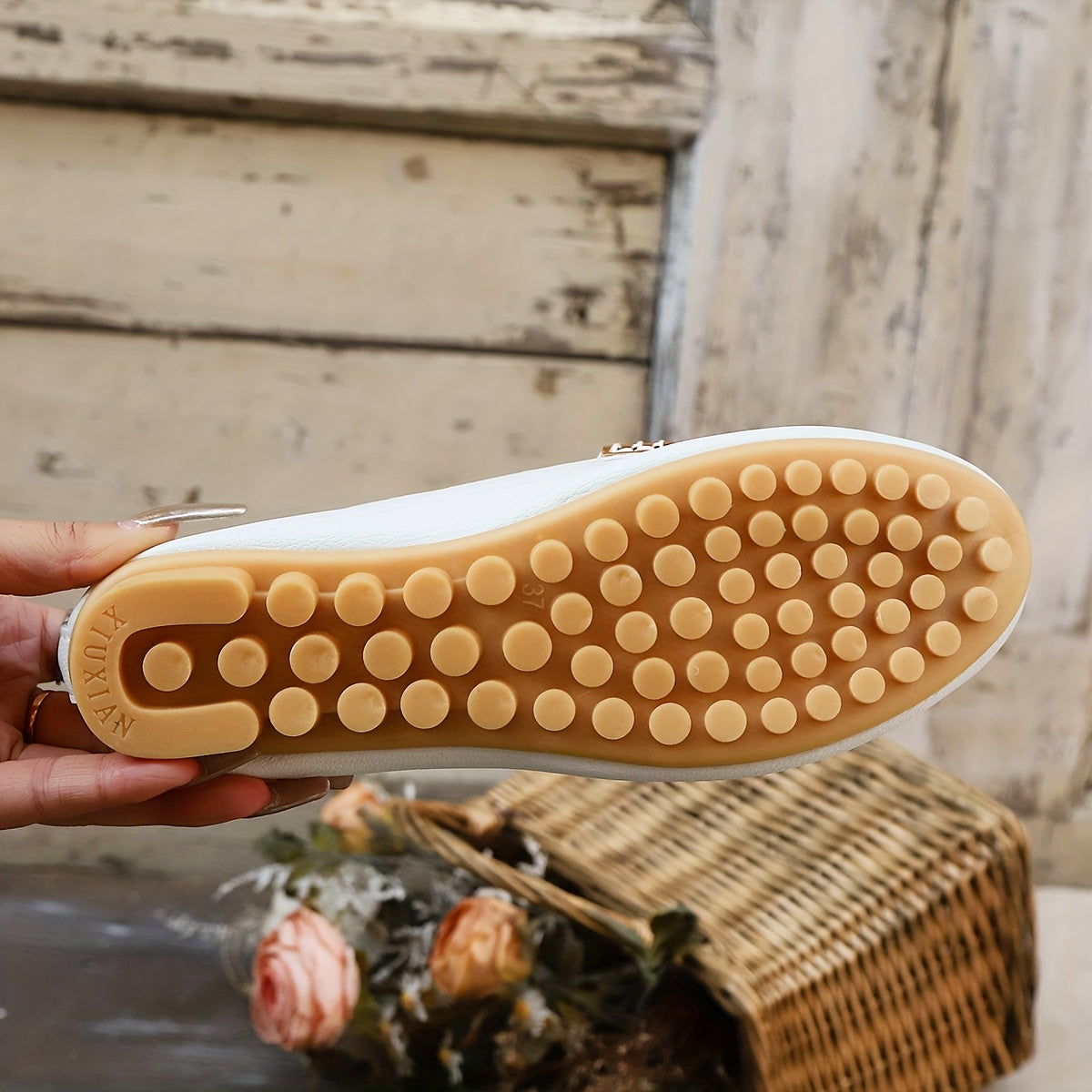 Women's Slip-On Flats Leather PU Round Toe Breathable Casual Formal Shoes